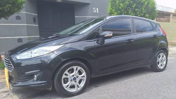 FORD FIESTA 1.6 SE HATCH 16V FLEX 4P POWERSHIFT FORD FIESTA 1.6 SE HATCH 16V FLEX 4P POWERSHIFT